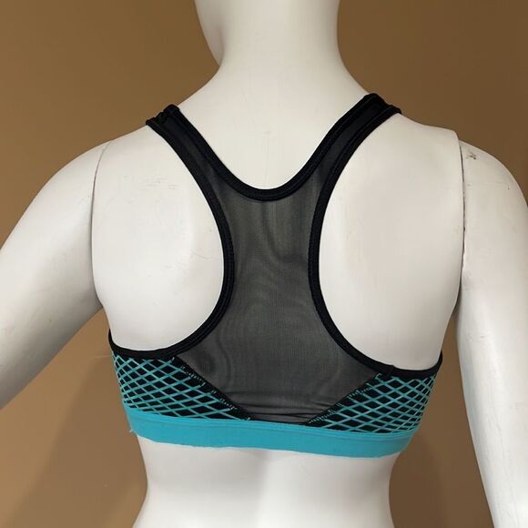 Nike sporty bras / Size S - Picture 3 of 11